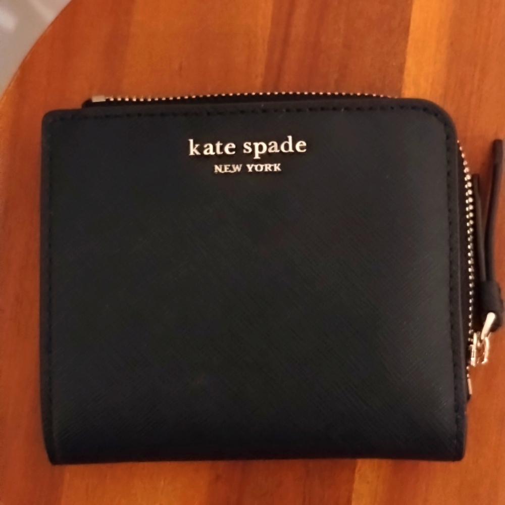 Kate Spade Black Leather Wallet Bag EUC